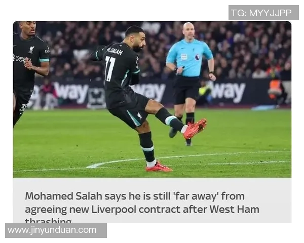 足球明星转会风云多位巨星加盟新球队引发热议与期待